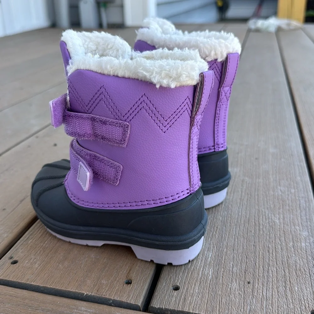 Snow Boots Cat & Jack Size 8 Toddler